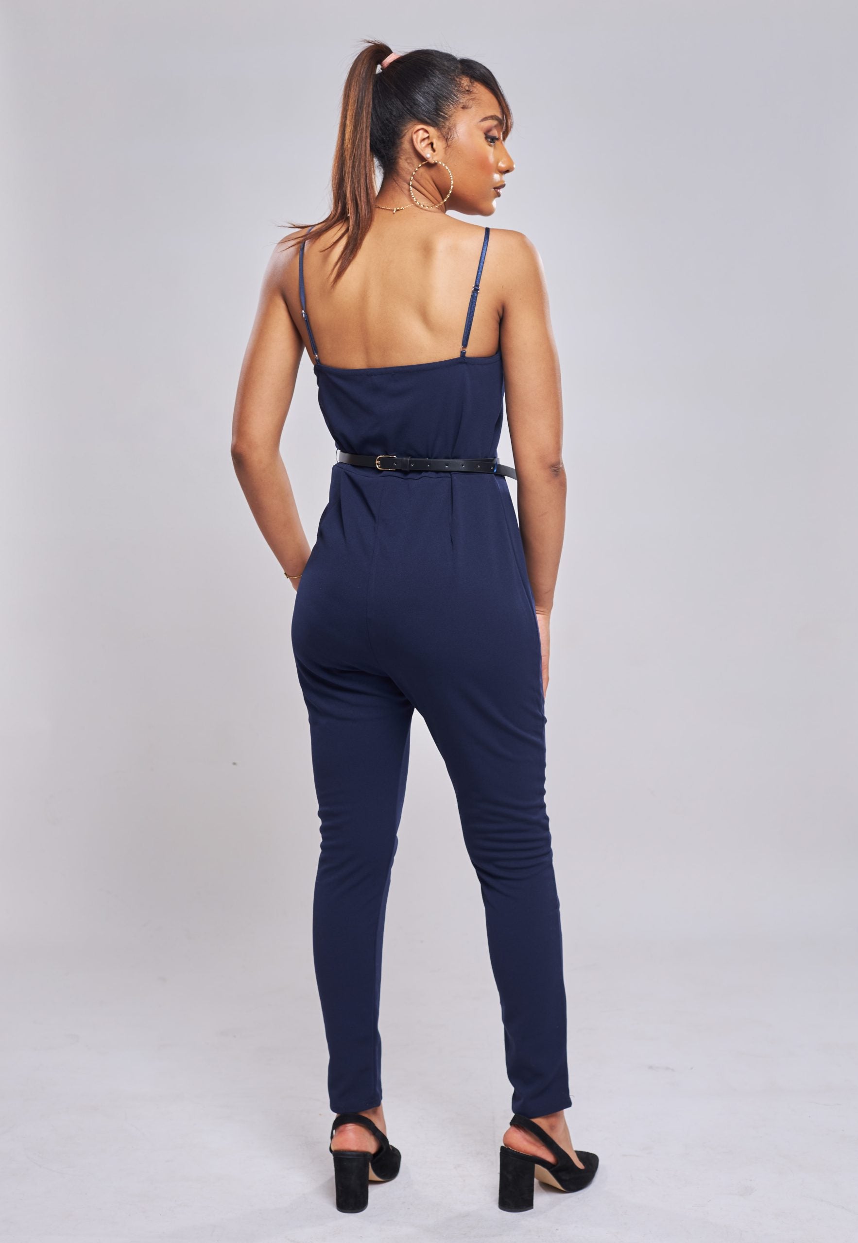 BOOHOO -Combinaison à ceinture et Décolleté - Noir back view